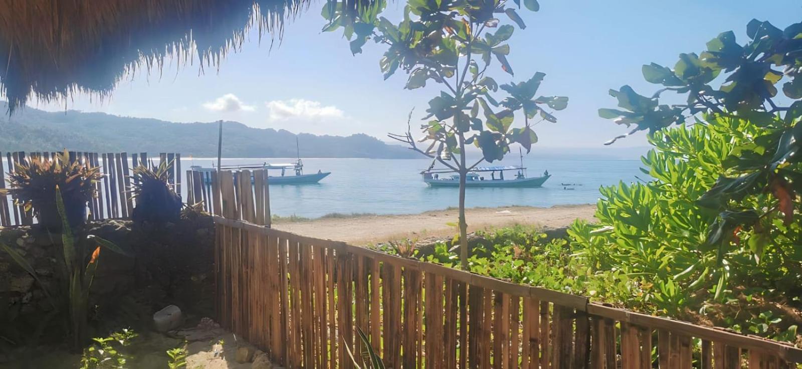 The Village Rua Beach Homestay Eksteriør billede
